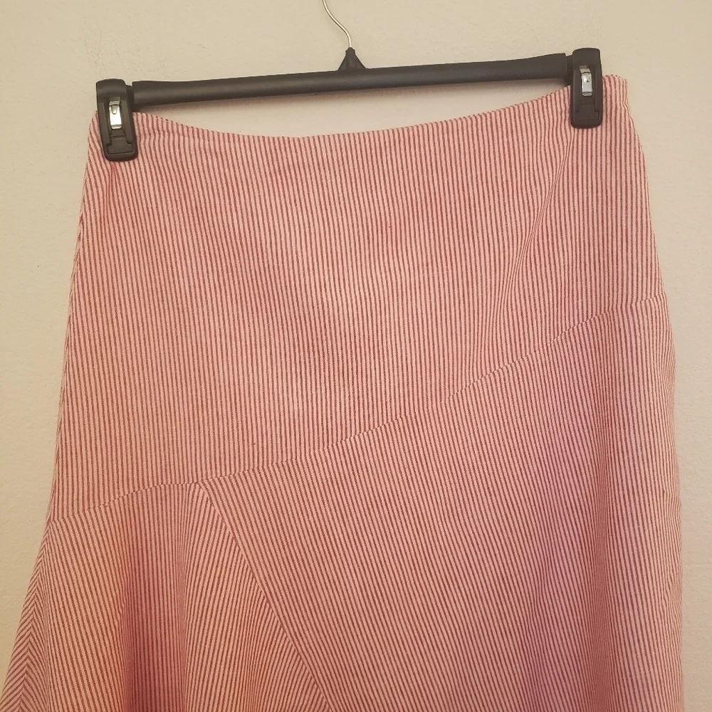 Red/White Striped Asymmetrical Linen Blend Skirt Marked Size 1X But Small EUC